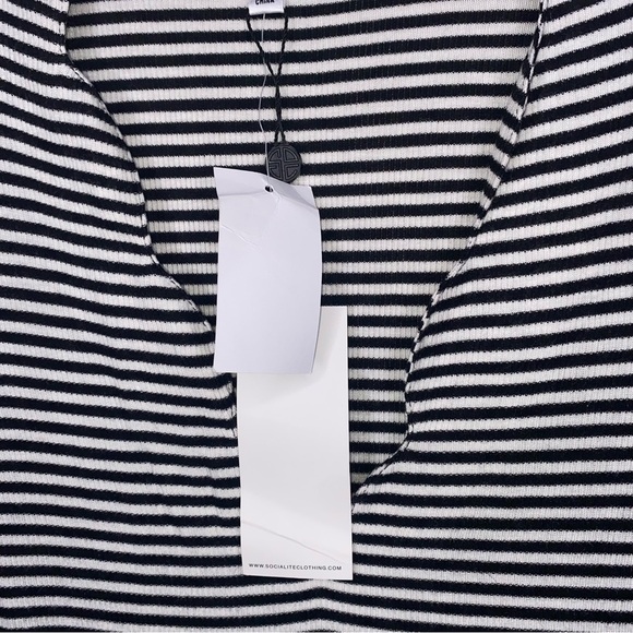 NWT Socialite Small Black and White Striped Soft Top with Scalloped V-Neckline - Picture 3 of 7